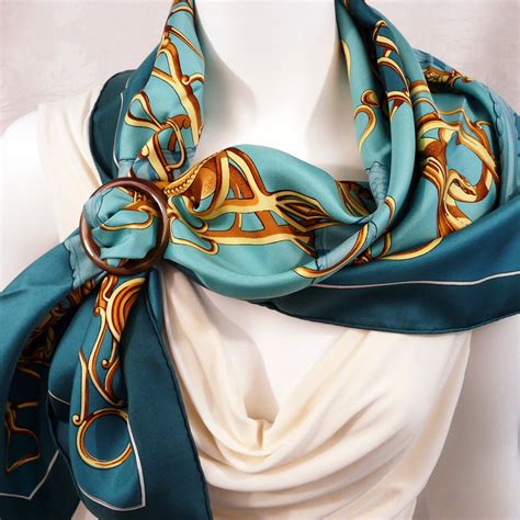 bandeau cheveux femme hermes|Women Silk scarves and accessories .